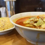 元祖肉そば みちのくラーメン - 激辛肉そば＆半チャーハン