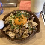 中華蕎麦ごとう - チャーコマ丼。濃い