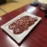 道飛館焼肉店 - 和牛特上生ハラミ 1400円