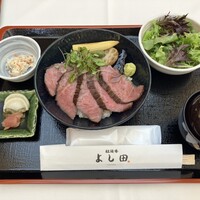 松阪牛 よし田 - 黒毛和牛ステーキ丼(1,300円)