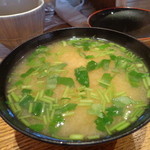 日本橋 天丼 金子半之助 - ミツバたっぷり味噌汁