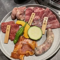 焼肉Nick - ご飯とサラダとスープがついて1800円の焼肉コース　