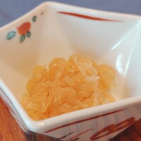 赤坂 桃の木 - 前菜３種盛り合わせ:中華クラゲ