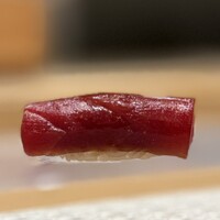 紀尾井町 三谷 - 握り　漬けマグロ