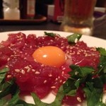 立ち呑み クック オッソ オッセョ! - マグロの中おちユッケ