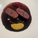 BISTRONOMIE TKM - 郡上ジビエハンター”ITAYA ”の日本鹿のローストグランヴヌールソース