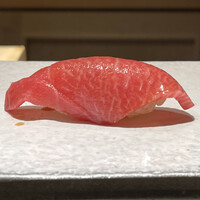 鮨 せいざん - [おまかせ握り 4400円] 7品目 中とろ