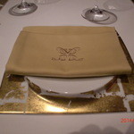 メゾン ポール・ボキューズ - テーブルセッティング