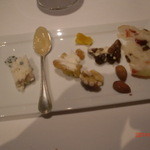 メゾン ポール・ボキューズ - 特にシェーブルがイイですね！