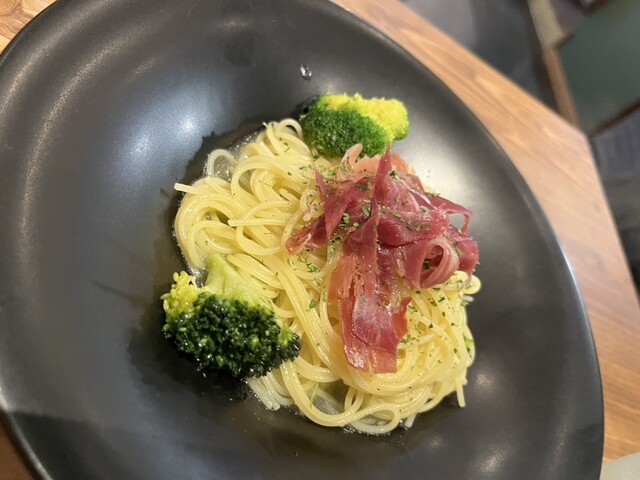 PARADISE CAFE MODERNS