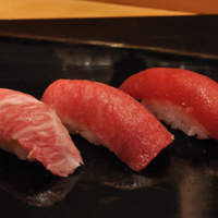 寿司孝 本店 - 大間の大トロ、中トロ、赤身