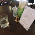 プラス カーサ ラウンジ - お洒落なイタリア家具や雑貨に囲まれた素敵な空間