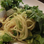 プラス カーサ ラウンジ - 日替わりパスタセット・ツナのサラダ風冷製パスタ（通常1,000円・ランチパスポートで500円）