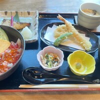 くし路 KITTE丸の内店 - 