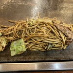 ぼてふく - 肉入りそば（辛口ソース）