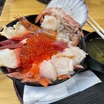 塩釜仲卸市場 マイ海鮮丼コーナー - 