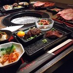 288633269 - 特選トラジ定食〜　肉寿司あり〜