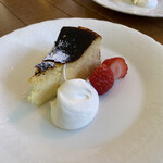 イル ピッチョーネ ドーロ - バスクチーズケーキ