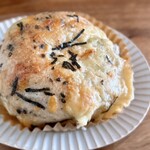 レッサーパンヤ - 博多明太もっちーズベーグル  390円