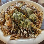 お好み焼き 鉄ちゃん - モチ入りお好み焼き