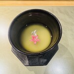 鮨shizuku 西天満 - 豆の茶碗蒸し