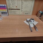 デリー - カウンター席