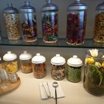 Lufthansa Senator Lounge  - 調味料類？