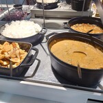 Lufthansa Senator Lounge  - カレーなど