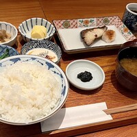 魚とおばんざい 泉士 - 
