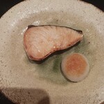 神田錦町 鮨たか晴 - サワラ柚庵焼き