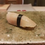 神田錦町 鮨たか晴 - 握り⑧たいら貝
