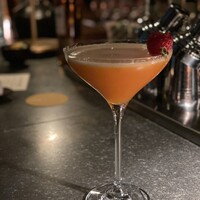 ザ タヴァン グリル＆ラウンジ - 