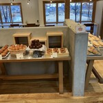 パンと庭 - 店内