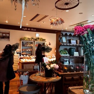 レ・ミルフォイユ・ドゥ・リベルテ_2