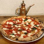 トラットリア ピッツェリア ラルテ - 