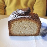 自家焙煎珈琲店Gosh - 焦がしバターのパウンドケーキ