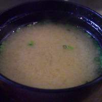ステーキハウス 吉池 - 御飯を頼むと味噌汁が付きます