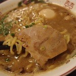 夢ノ弥 - 牛すじ炭焼きラーメン