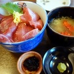 北のグルメ亭 - 赤身グルメ丼900円（イベント限定）