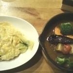 箱根かれー 心 - オムカレー