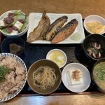天然魚と七輪焼き 隠れ居酒屋 雑魚や - 