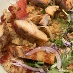 大崎キッチン - タンドリーチキンのジャンバラヤ　アップ