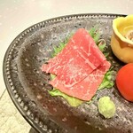 肉割烹 重㐂 - 内腿１