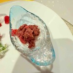 肉割烹 重㐂 - ユッケ