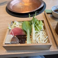 しゃぶしゃぶと焼肉 わにく ミッドランドスクエア店 - 