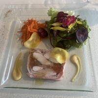 ミクニ ヨコハマ - オードブル〆鶏のテリーヌ