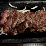 ステーキガスト - 料理写真:カットステーキ