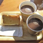 まるはち佐藤商店 - 料理写真:ココア ＆ シフォンケーキ