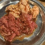 ホルモン焼味紘 - テッチャンとネクタイ　ネクタイは噛み応えある