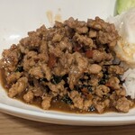 オーム タイ テースト - ガパオムー　